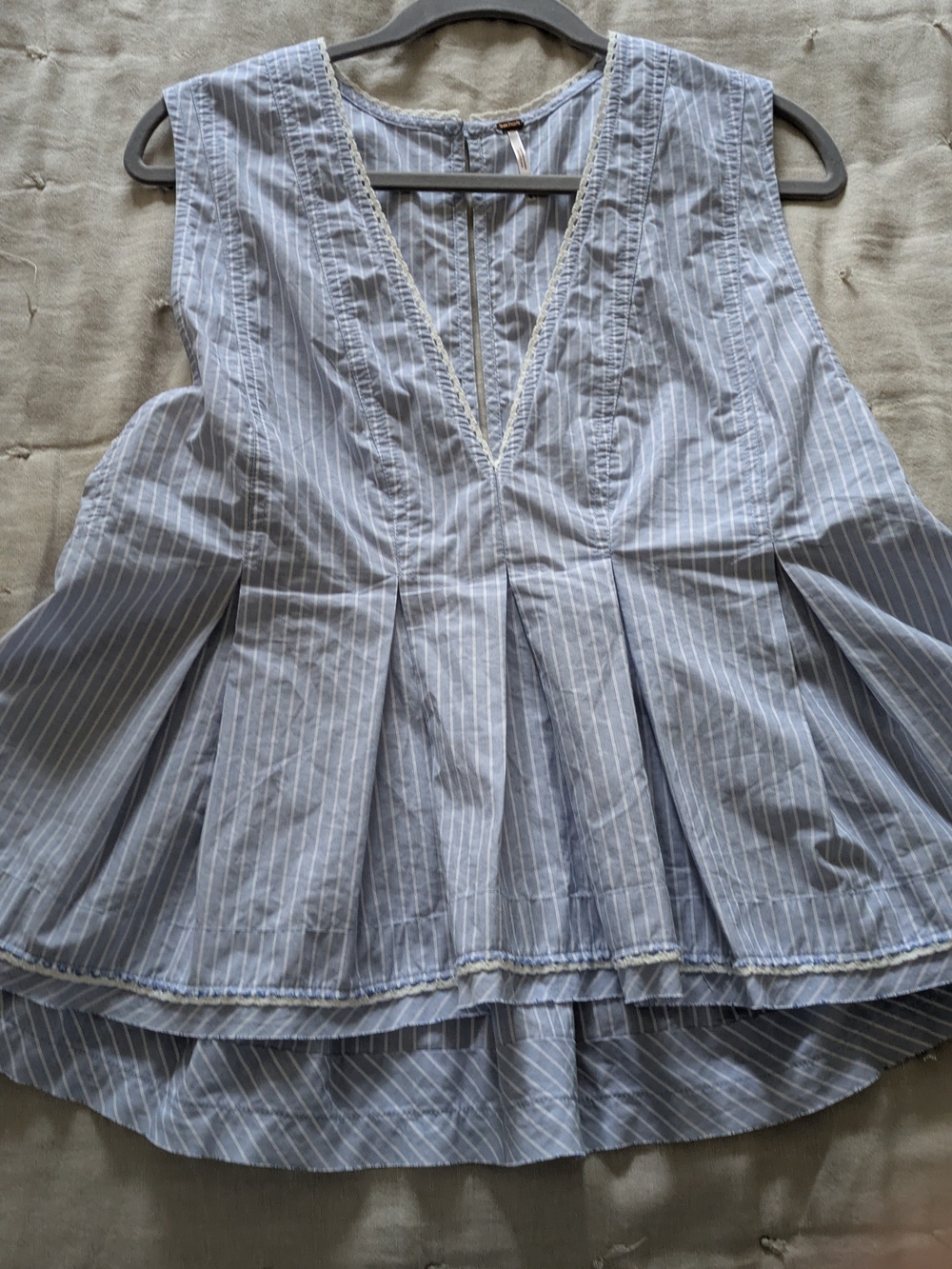 Free People Light Blue & White Striped V-Neck Sleeveless Tank